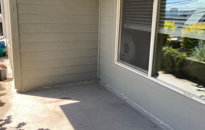 2 beds, 2 baths, 1,031 sqft, $2,650, Unit 006