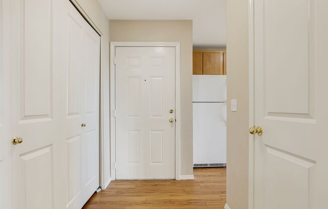 2 beds, 2 baths, 1,015 sqft, $1,650, Unit 1236-304