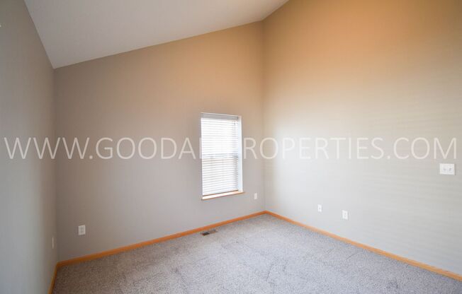 2 beds, 2 baths, $1,495