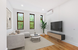 814 MACON ST