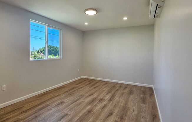 New! New! New! 2br + 2ba!