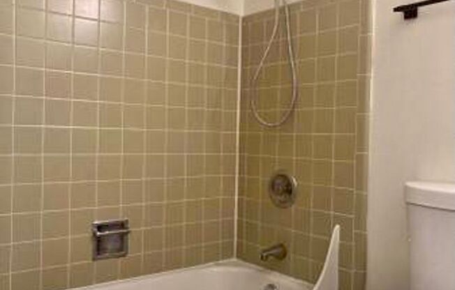 1 bed, 1 bath, 607 sqft, $1,545, Unit 205