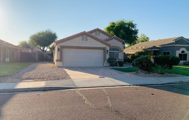 Nice 3 Bed, 2 Bath in Peoria