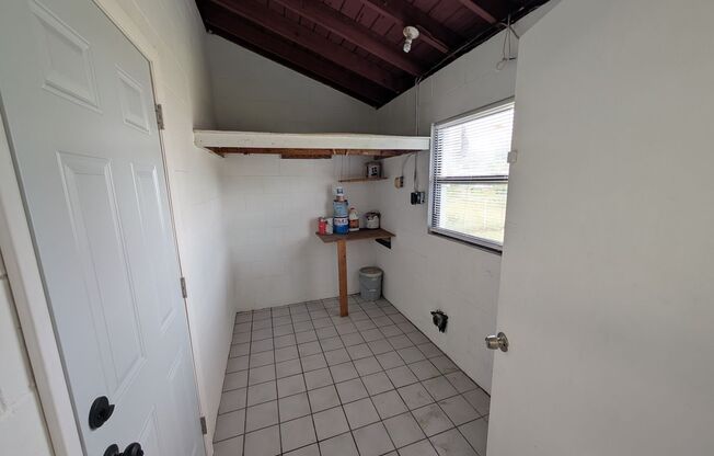 3 beds, 2 baths, $1,650