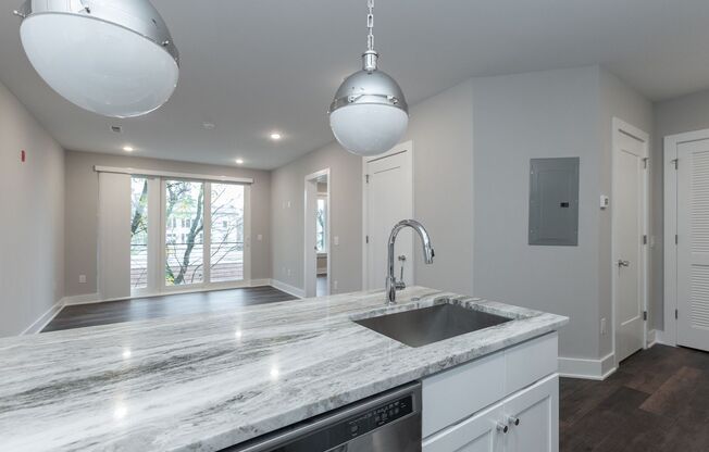 1 bed, 1 bath, 750 sqft, $1,400, Unit 205