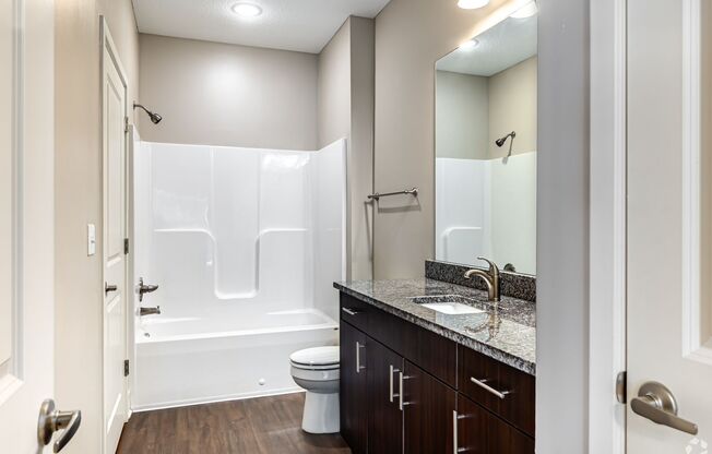 1 bed, 1 bath, 650 sqft, $1,077, Unit 5711-1F NE 80th Ter