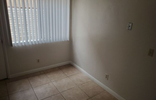 2 beds, 1 bath, $1,995