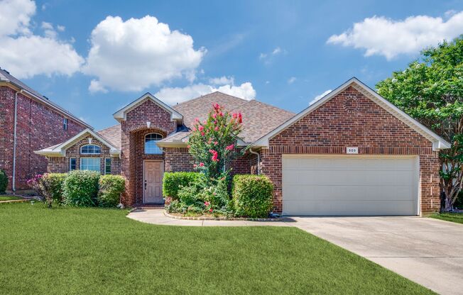 Now Available! 509 Crownpoint Dr | Arlington