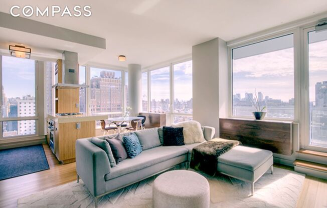 450 W 17 ST