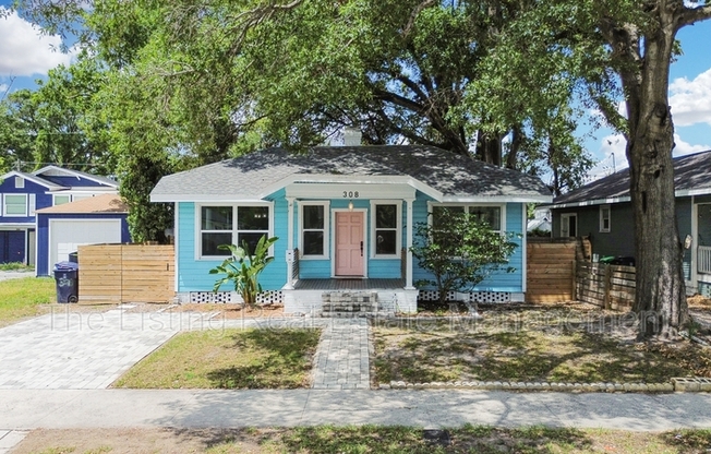 308 E HANNA AVE