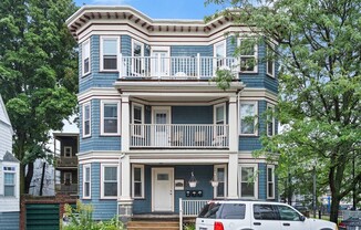 226 E COTTAGE 