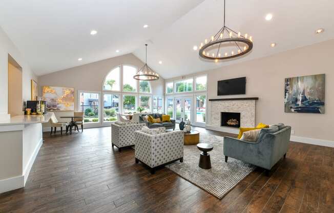 Interior Clubhouse Image at Waterford Place, Louisville