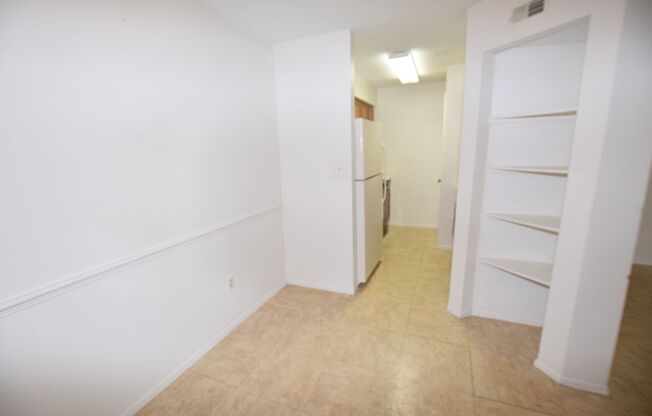 1 bed, 1 bath, $1,200