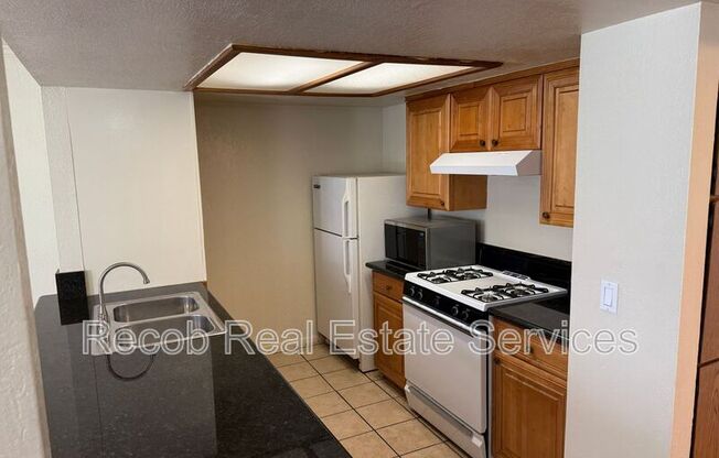 5350 5358 REX AVE