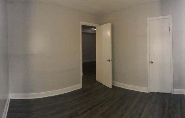 2 beds, 1 bath, $1,900