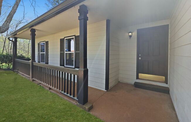 Charming Updated Ranch on Cul-de-Sac with Designer Finishes in Prime Kennesaw Location