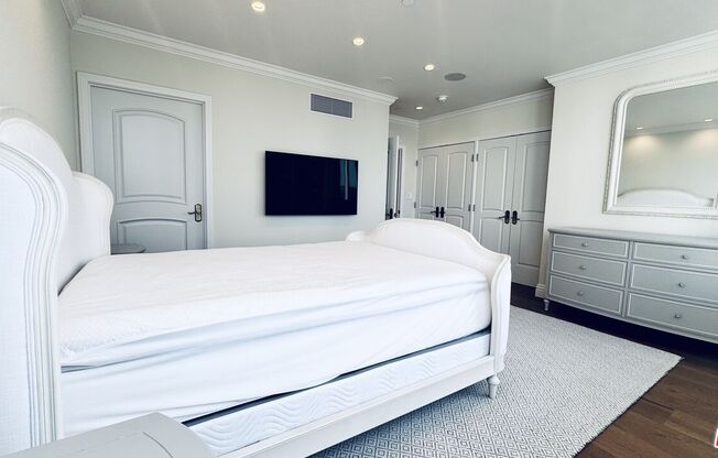 3 beds, 3.5 baths, 2,814 sqft, $19,995, Unit 1605