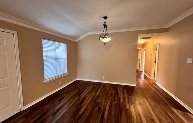 Beautiful 3 bedroom / Treed Lot / Round Rock Schools / Remodeled / Refrigerator