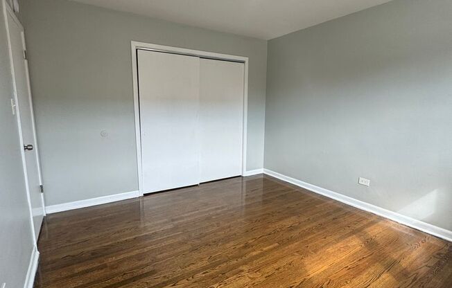 1 bed, 1 bath, $1,000, Unit 25