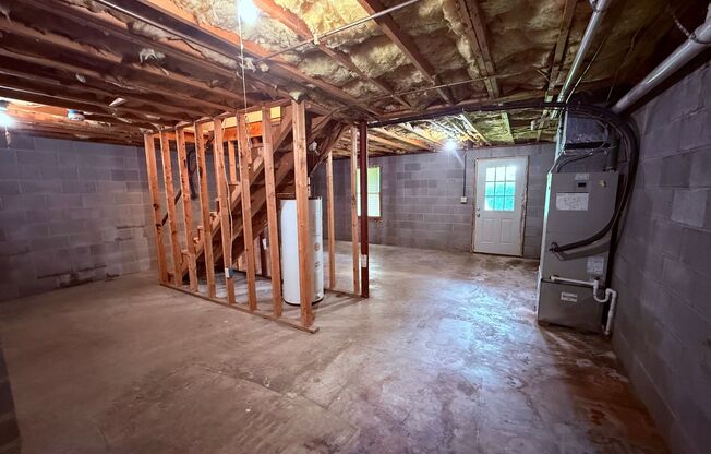 3 Bedroom, 1.5 Bathroom Duplex