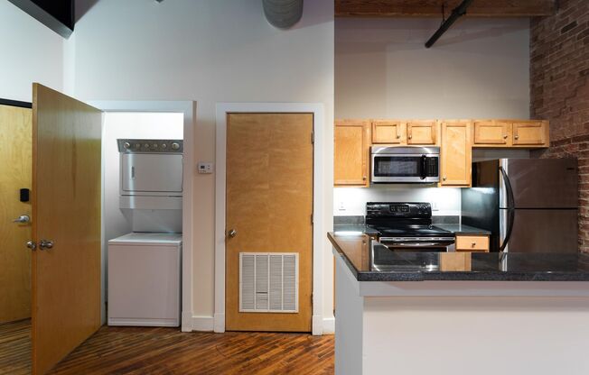 1 bed, 1 bath, 700 sqft, $1,475, Unit 119