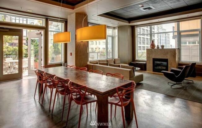 2 beds, 2 baths, $5,195, Unit # 1111