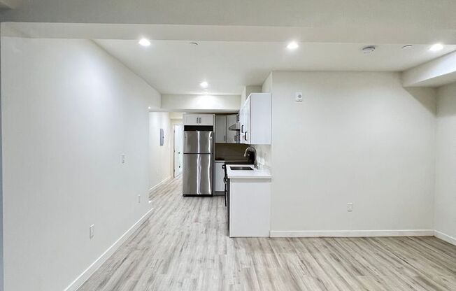 1 bed, 1 bath, 560 sqft, $2,300, Unit C