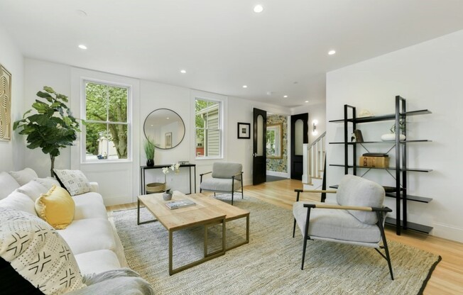 15 Pleasant St