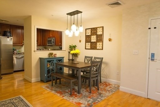 2 beds, 2 baths, 1,170 sqft, $3,650, Unit 314