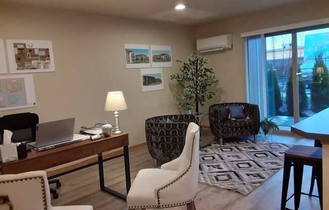 2 beds, 1.5 baths, 1,215 sqft, $1,875