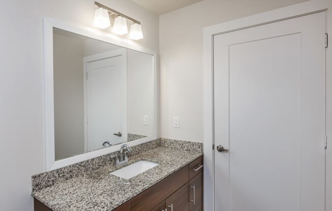 Hermitage_Apartments_Interior_10_Saint_Petersburg_FL