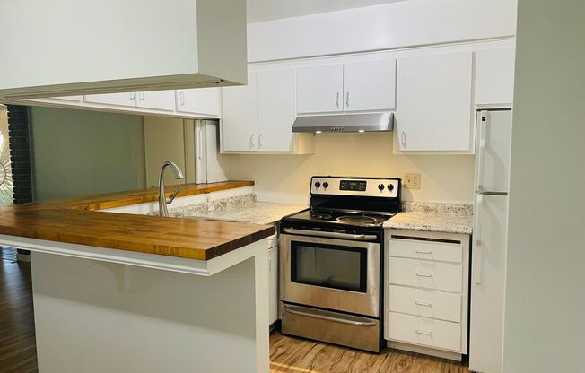 2 beds, 1 bath, $1,395, Unit #1