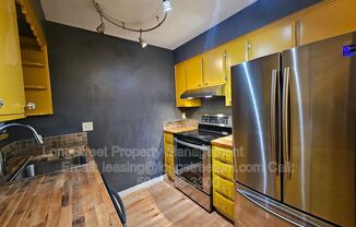 4606 NE BROADWAY