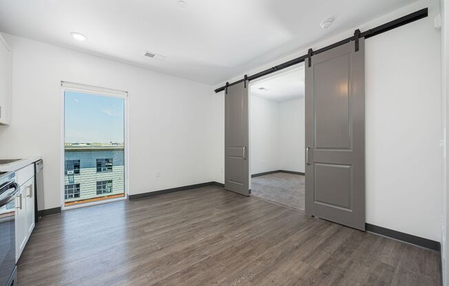 1 bed, 1 bath, 496 sqft, $1,125, Unit 622