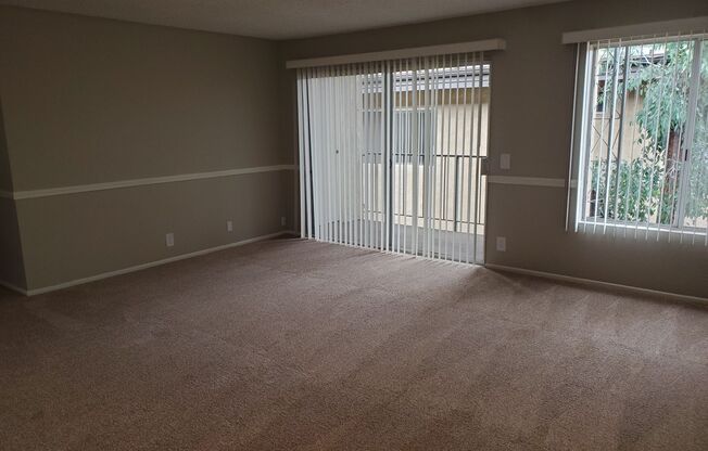 2 beds, 1 bath, 980 sqft, $2,500, Unit 080