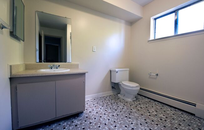 1 bed, 1 bath, 750 sqft, $850, Unit 32783-301