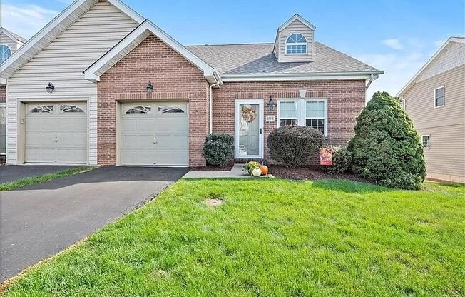 103 PADDOCK LN