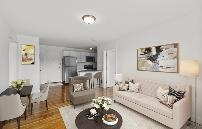 2 beds, 2 baths, 847 sqft, $2,650, Unit 5
