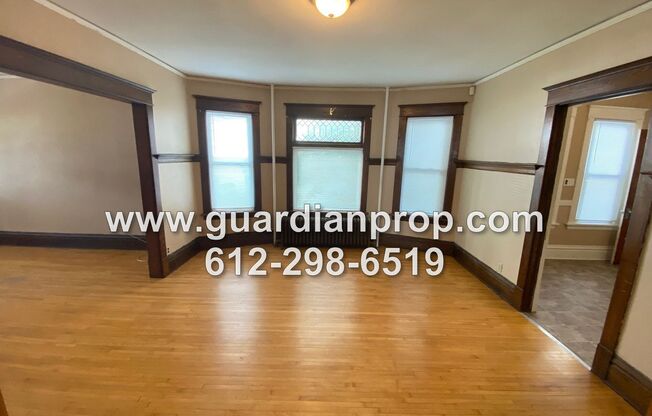 709-711 Jessamine Ave E