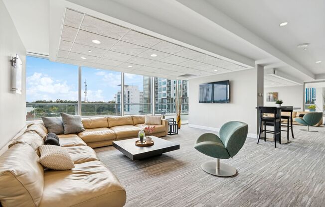 1 bed, 1 bath, $1,795, Unit Unit #808