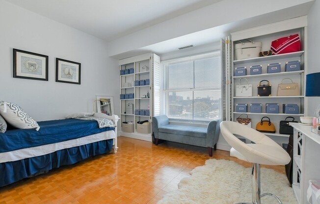 3 beds, 2 baths, 1,659 sqft, $7,000, Unit 620