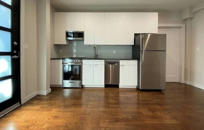 1242 BAY RDG AVE