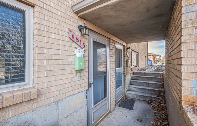 4515 Flower St.
