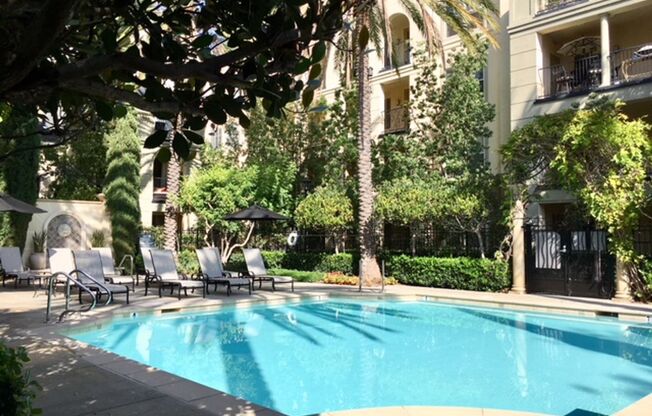 1 bed, 1 bath, $2,450