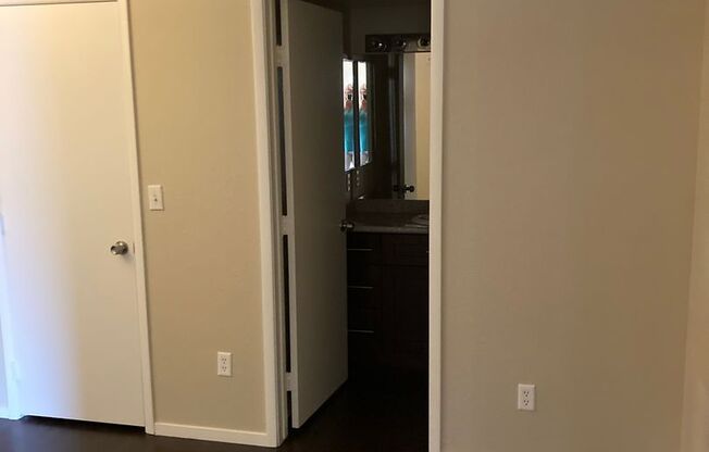 2 beds, 2 baths, $1,500