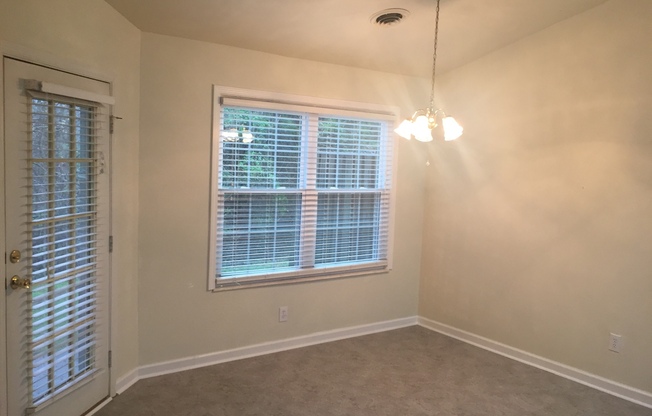 2 beds, 2 baths, $1,900