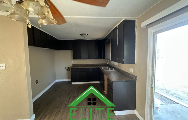 4 beds, 1 bath, $1,795