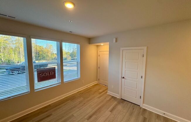 Modern Elegance in Prime North Raleigh!