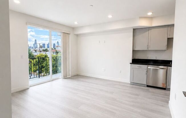 2 beds, 2 baths, 792 sqft, $2,695, Unit T102