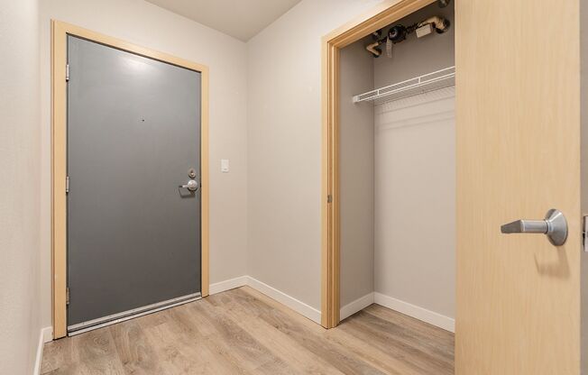 Studio, 1 bath, 543 sqft, $1,209, Unit B108